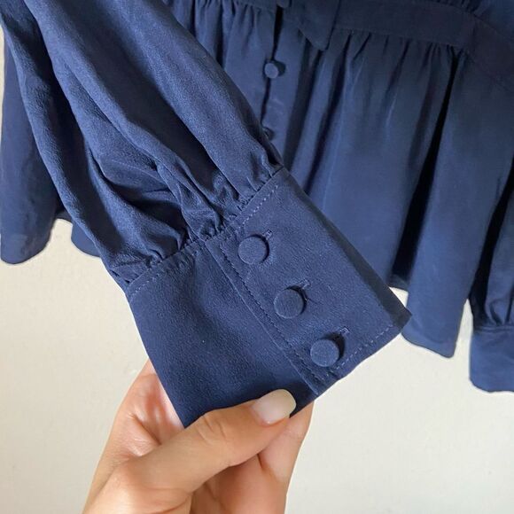 Cinq a Sept Peyton 100% Silk Blue Blouse Shirt Button Down Tie Neck Size M - Picture 13 of 14